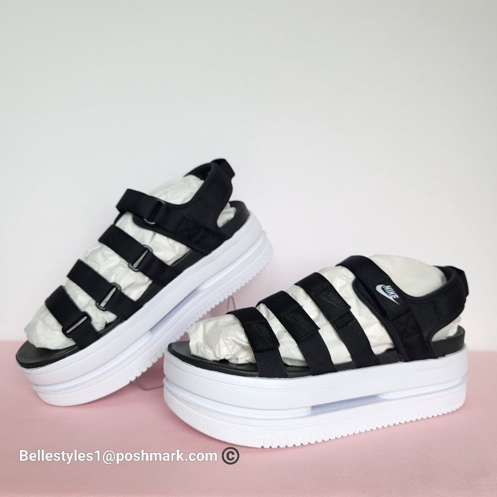 NIKE Icon Classic Sport Platform Sandals- Black/White/White Color. Women’s 10⭐